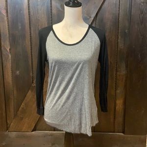 Wilfred Free casual grey and black 3/4 length sleeve top